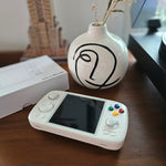 RG Cube Anbernic Android Console  - Vignette | DOCK &amp; PLAY